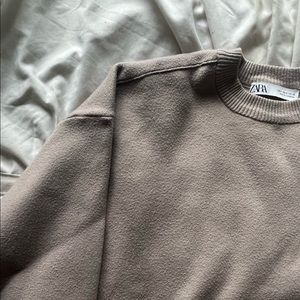 Taupe cropped Zara sweatshirt size S